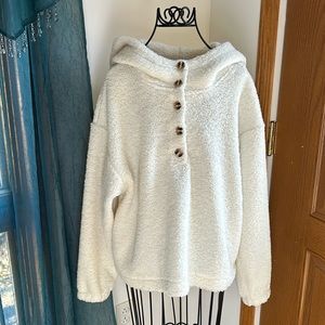 Women’s Fleece Top